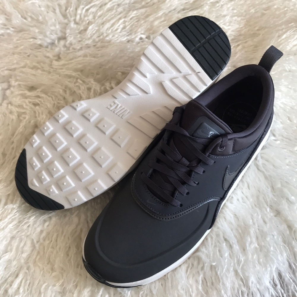 NWT Nike Air Max Thea Premium - Picture 7 of 8